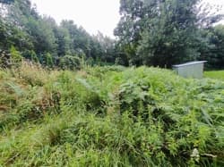 działka nr 856 o pow. 400 m2 położona w miejscowości Kamień, gm. Czernichów, dla której Sąd Rejonowy dla Krakowa-Krowodrzy w Krakowie VII Zamiejscowy Wydział Ksiąg Wieczystych z siedzibą w…