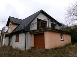 Nieruchomość gruntowa zabudowana budynkiem mieszkalnym jednorodzinnym i budynkiem użytkowym o funkcji biurowo-garażowej