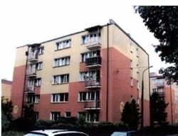 Udział 1/2 w prawie własności lokalu mieszkalnego nr 26, zlokalizowanego w miejscowości Łochów 07-130, ul. Fabryczna 15 m. 26