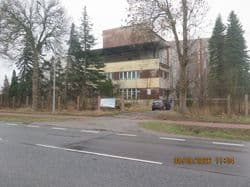 Nieruchomość gruntowa zabudowana budynkiem przemysłowym Strzałków gm. Wolanów