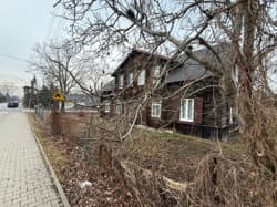 nieruchomość gruntowa zabudowana - udział 1/4 ułamkowej części