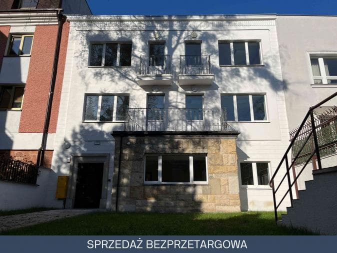HUMAŃSKA 10