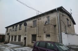 lokal mieszkalny (pokój - 1, kuchnia - 1, korytarz - 1, skrytka - 1) o pow.44,5 m. kw. wraz z udziałem w gruncie w wymiarze 4450/40240