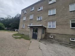 lokal mieszkalny o powierzchni 48,80m.kw wraz z udziałem 1513 / 16170 części związanym z własnością lokalu