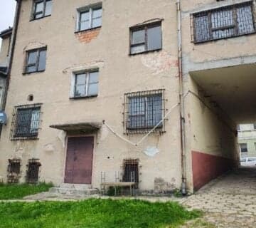 Działka z budynkiem biurowo – handlowym w Sierpcu — miniatura 3