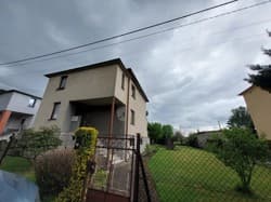 Dom o pow. 130,18 m2 wraz z budynkiem gospodarczym na działce o pow. 1005 m2 - Czechowice-Dziedzice